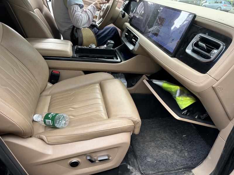 BAIC Beijing BJ60 Hybrid, 2024 — фото 9 из 11