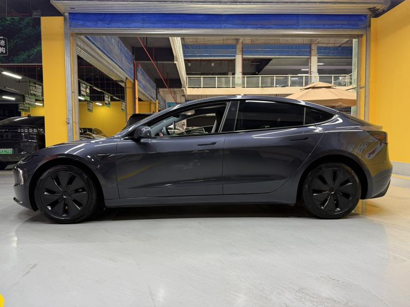 Tesla Model 3, 2024 — фото 8 из 12