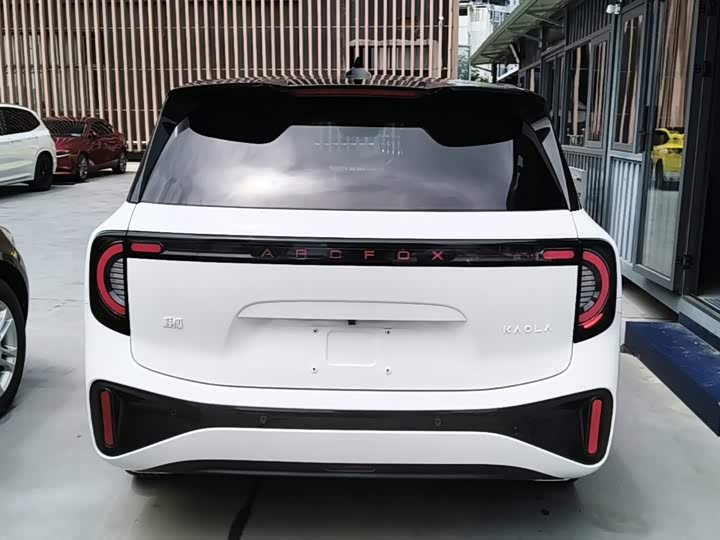 BAIC Arcfox Kaola, 2023 — фото 6 из 9