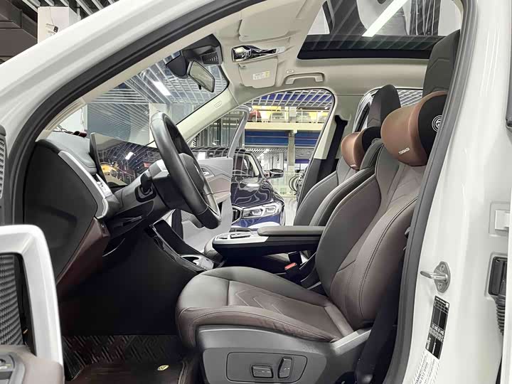 BMW X1, 2023 — фото 8 из 9