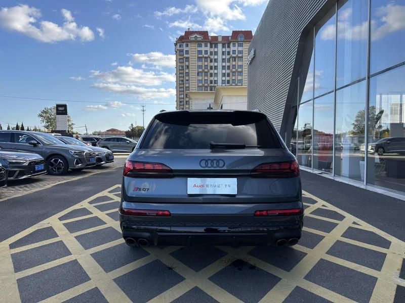Audi SQ7, 2024 — фото 4 из 12
