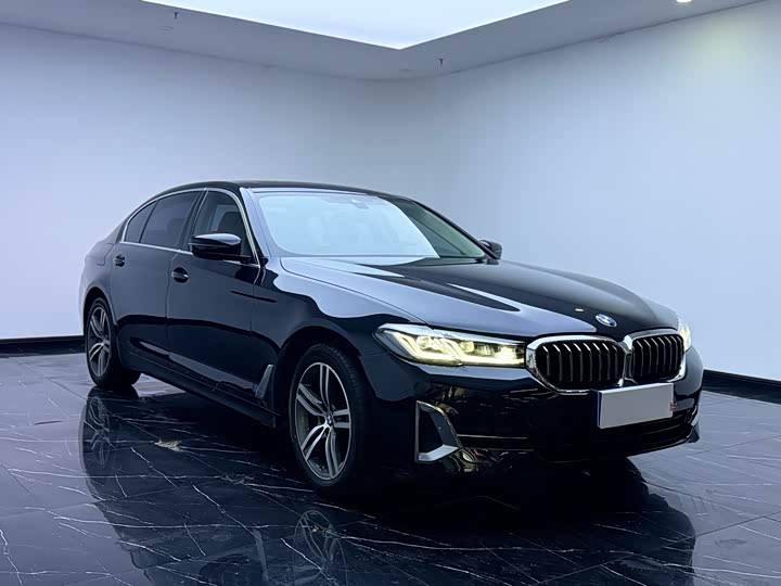 BMW 5 Series, 2023 — фото 3 из 9