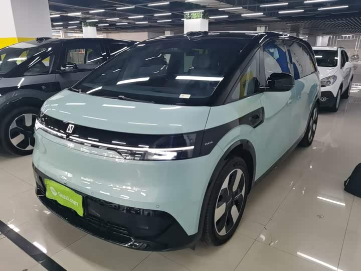 Zeekr Mix, 2026 — купить в Курске под ключ