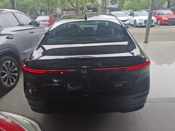 Honda Accord, 2023 — фото 6 из 9
