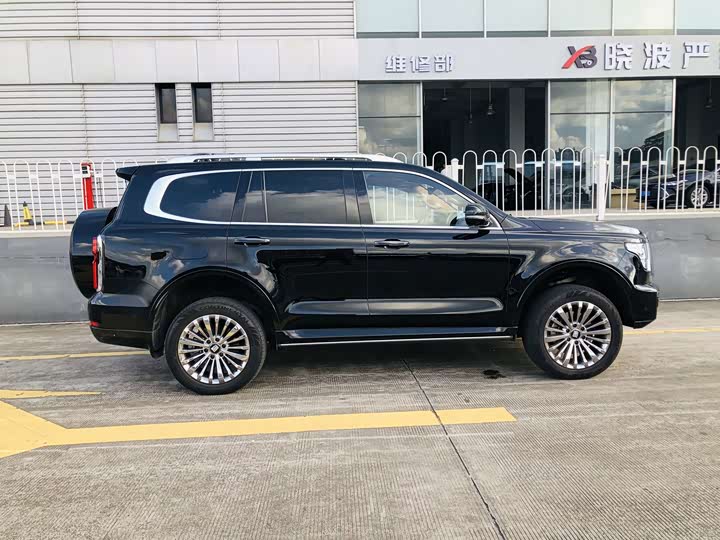Tank 500 Hybrid, 2023 — фото 8 из 9