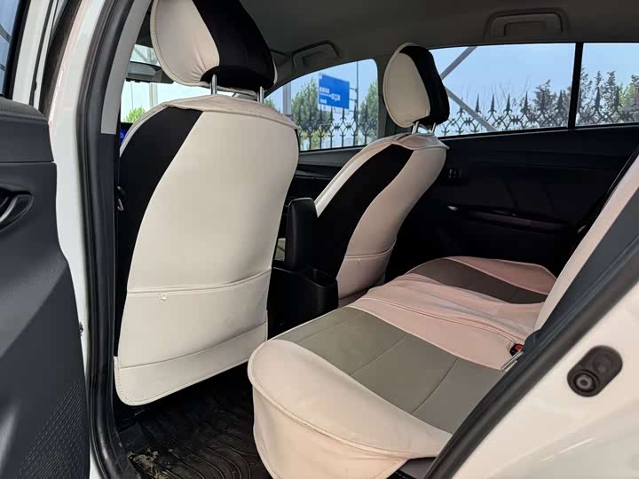 Toyota Yaris L Hatchback, 2022 — фото 7 из 9