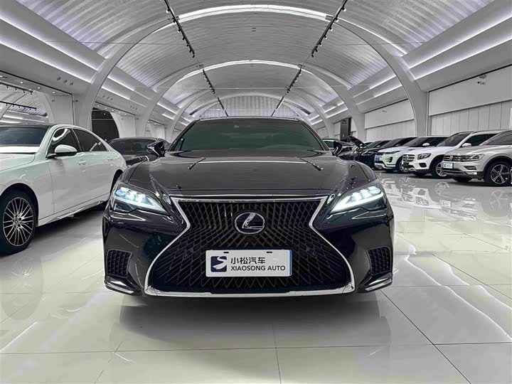 Lexus LS, 2022 — фото 2 из 9