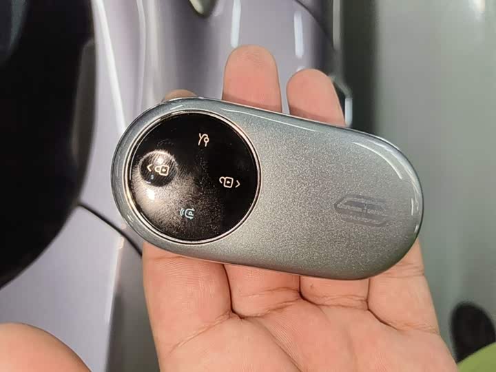 Shangjie (Huawei × SAIC) H5, 2025 — фото 9 из 9