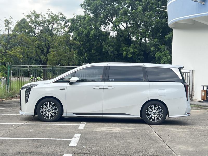 GAC Trumpchi M8 Hybrid, 2026 — фото 4 из 12
