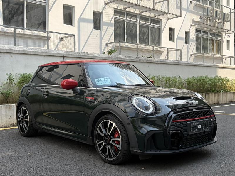 Mini Mini JCW, 2022 — фото 3 из 12