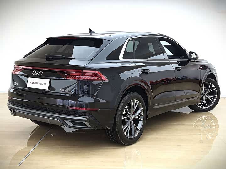 Audi Q8, 2023 — фото 4 из 9