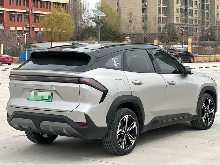 Geely Galaxy L7, 2023 — фото 5 из 7