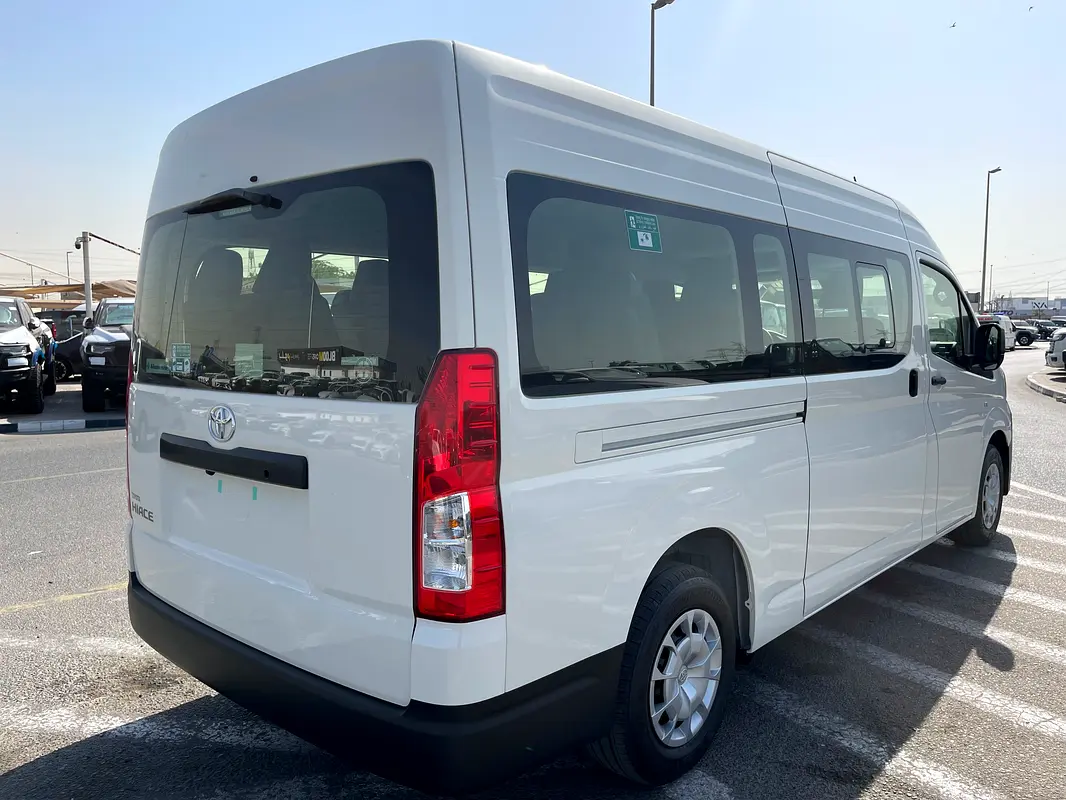 Toyota Hiace, 2026 — фото 4 из 10