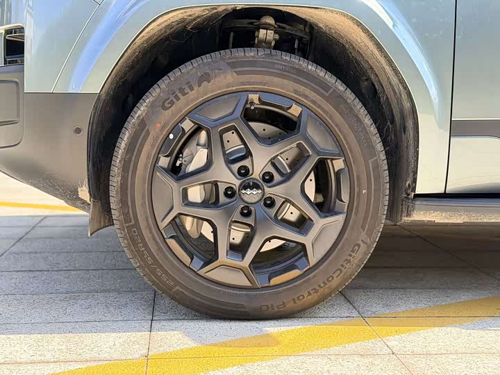 BYD FangChengBao Titanium 7 (Tai 7), 2026 — фото 6 из 9