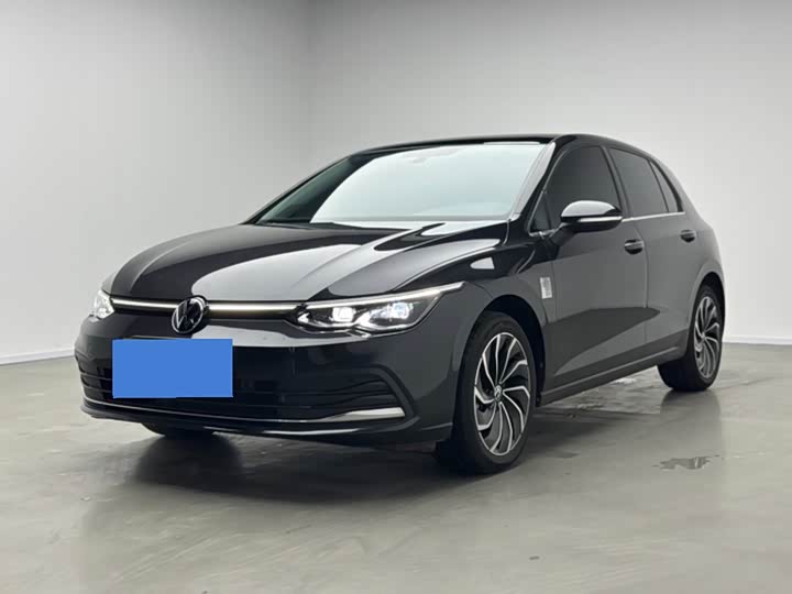Volkswagen Golf, 2023 — купить в Брянске под ключ