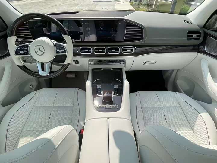 Mercedes-Benz Maybach GLS, 2023 — фото 6 из 9
