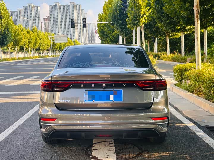 Geely Emgrand, 2022 — фото 9 из 9