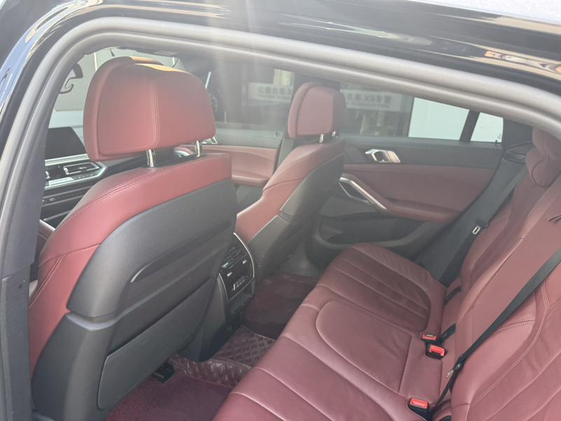 BMW X6, 2022 — фото 8 из 9