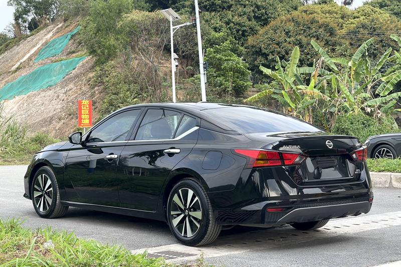 Nissan Teana, 2022 — фото 5 из 12