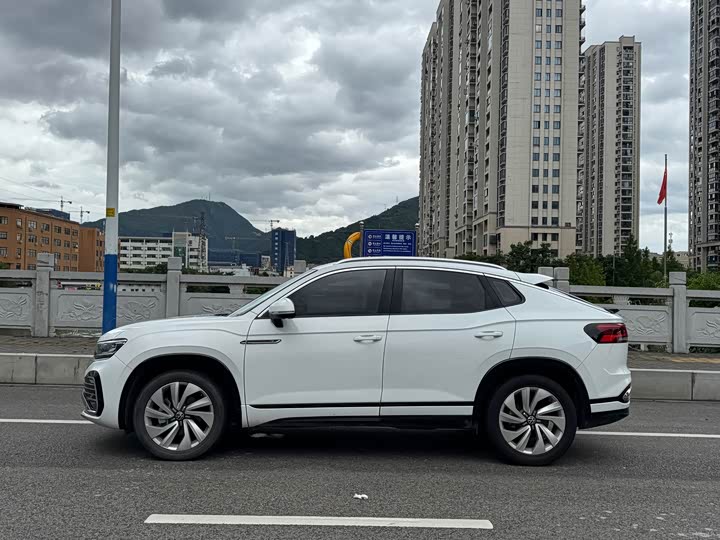 Volkswagen Tayron X, 2021 — фото 5 из 7