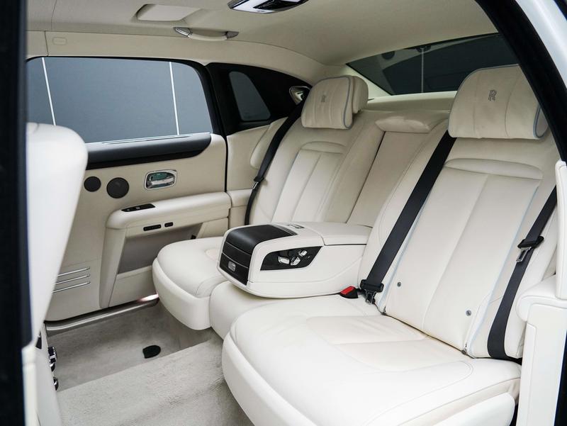 Rolls-Royce Ghost, 2021 — фото 10 из 11