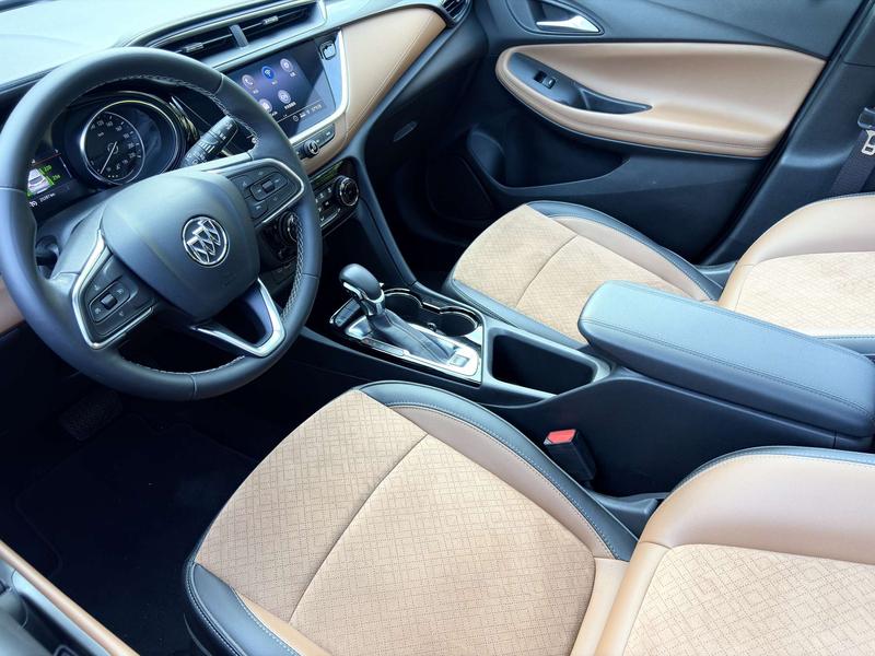 Buick Encore GX, 2023 — фото 8 из 10