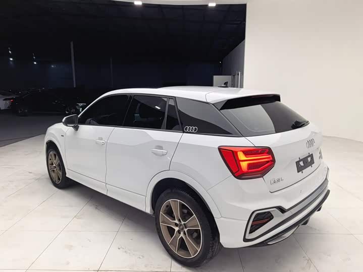 Audi Q2L, 2022 — фото 7 из 9