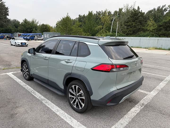 Toyota Corolla Cross, 2021 — фото 8 из 9