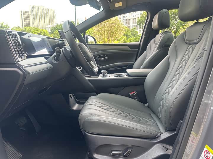 BYD Song L DM-i Hybrid, 2024 — фото 8 из 9