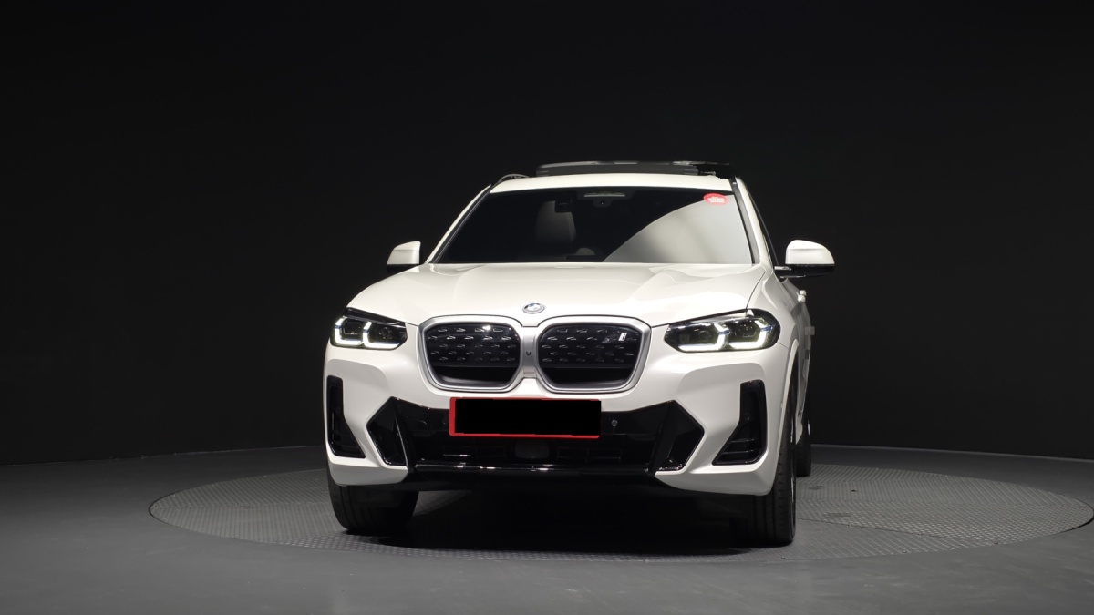 BMW iX3, 2023 — фото 3 из 12