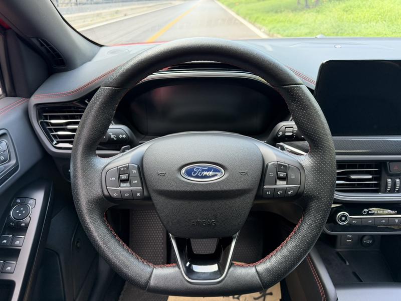 Ford Focus, 2021 — фото 7 из 10