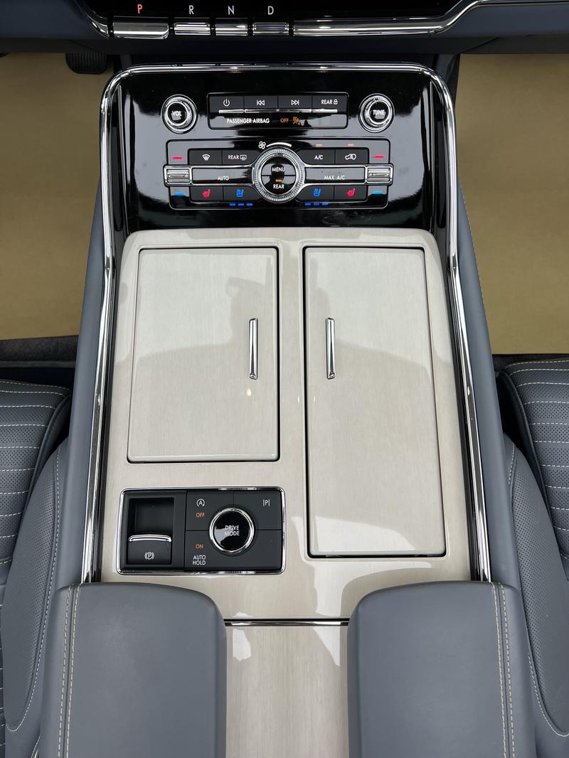 Lincoln Navigator, 2022 — фото 5 из 12