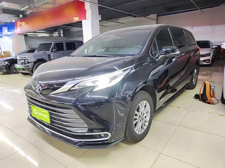 Toyota Sienna, 2022 — купить в Перми под ключ