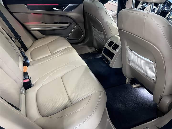 Jaguar XF L, 2025 — фото 8 из 9