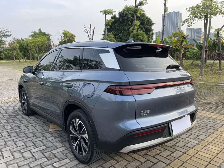 BYD Song Pro Hybrid, 2025 — фото 6 из 9