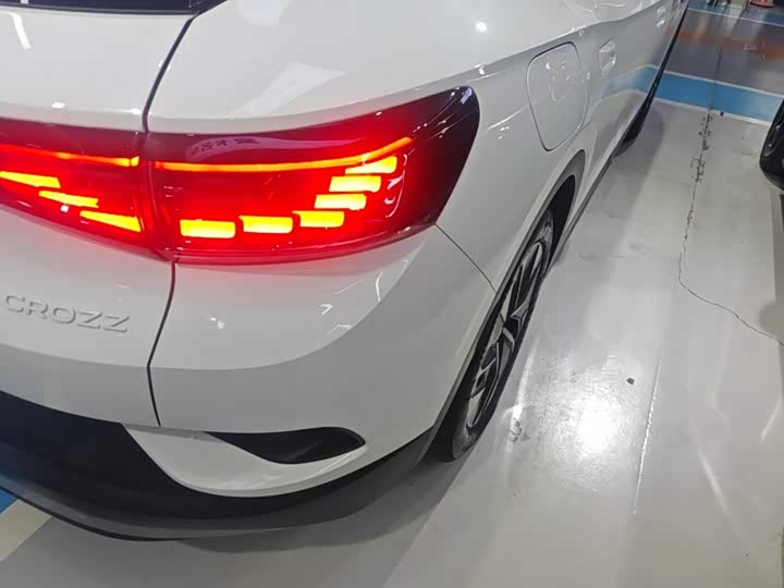 Volkswagen ID.4 Crozz, 2023 — фото 8 из 9