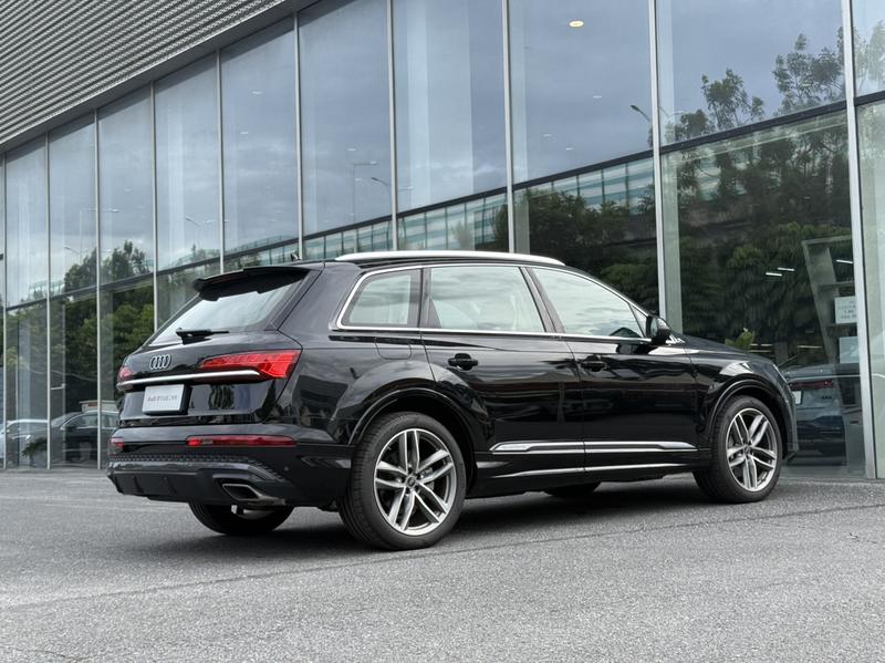 Audi Q7, 2025 — фото 6 из 12
