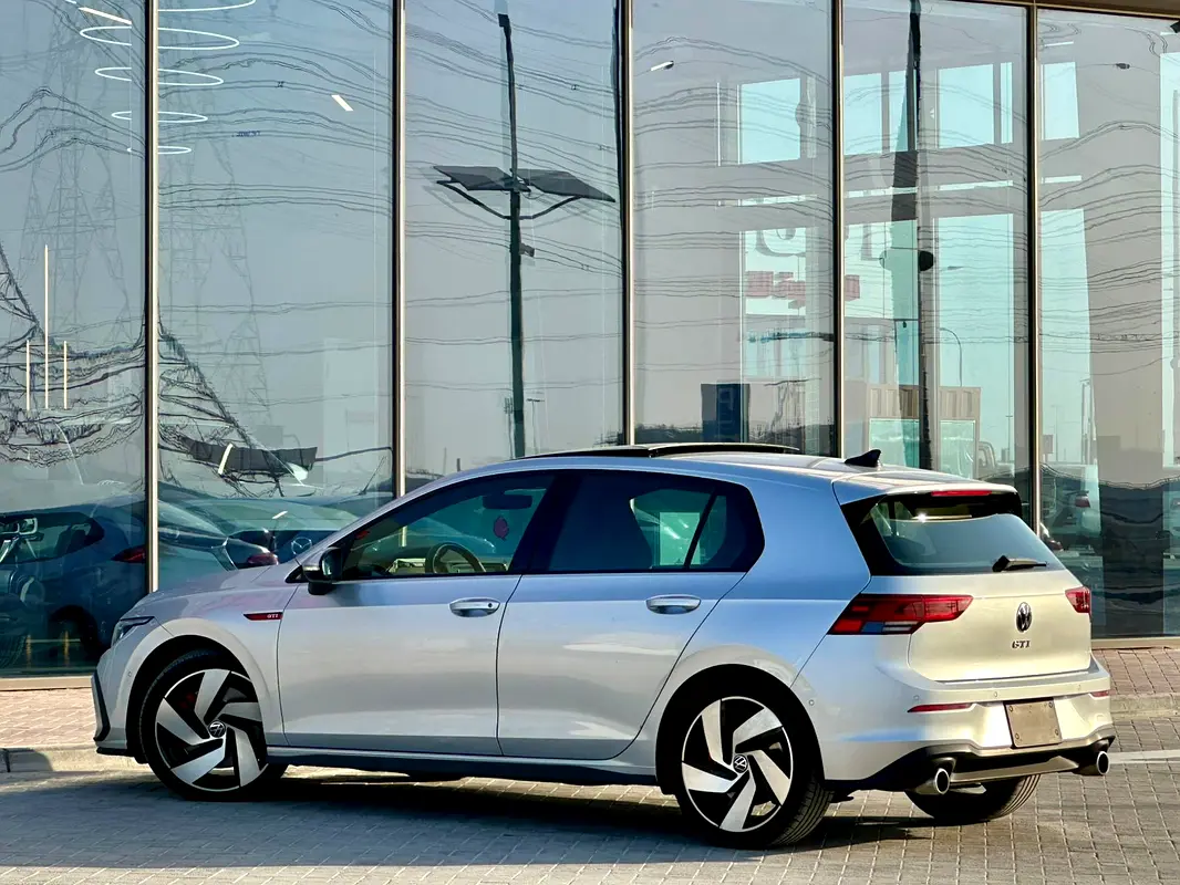 Volkswagen Golf GTI, 2024 — фото 5 из 10