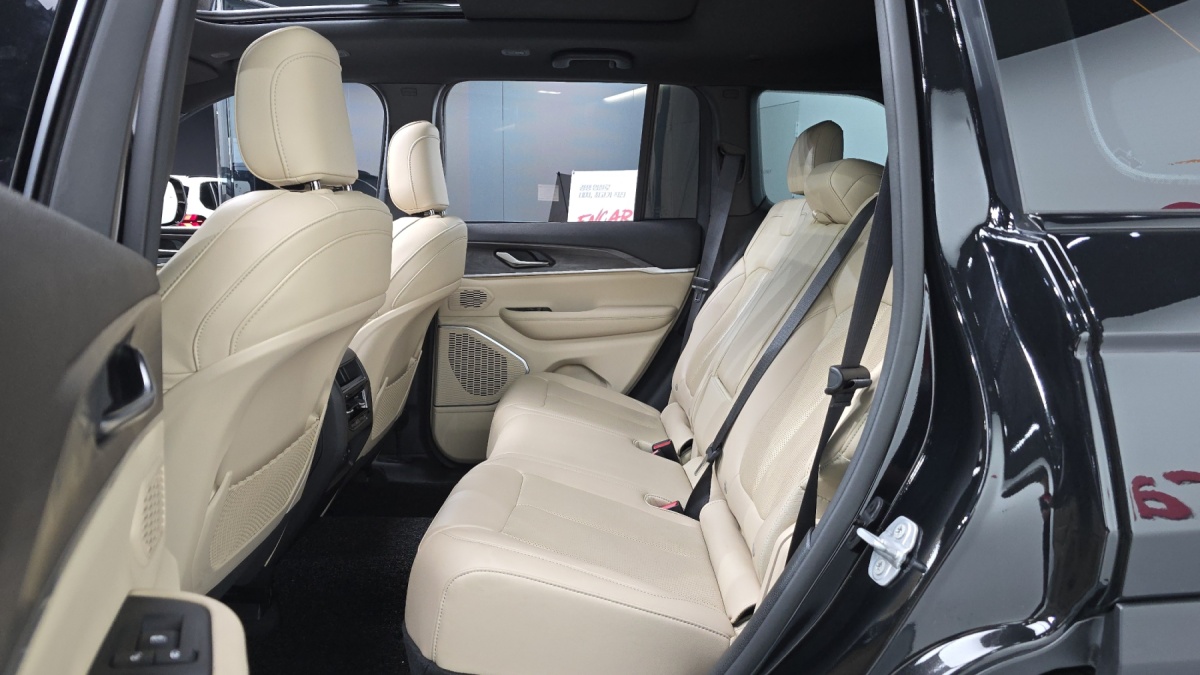 Jeep Cherokee, 2023 — фото 11 из 12