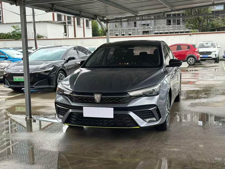 Roewe i5, 2022 — купить в Брянске под ключ