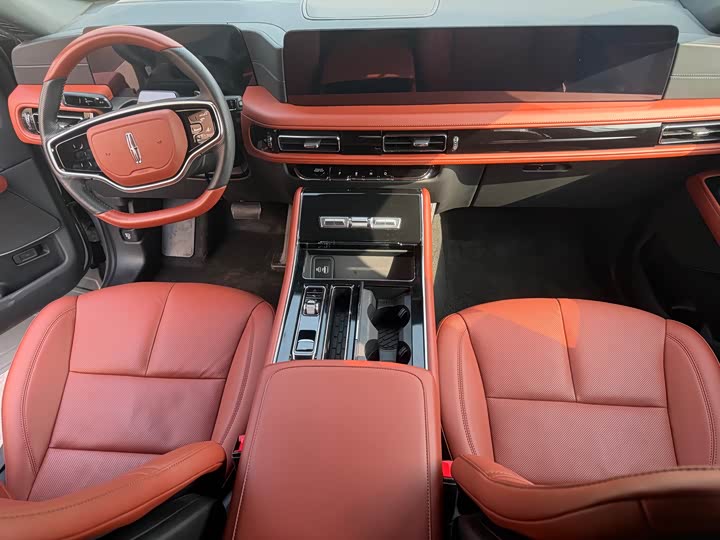 Lincoln Aviator, 2025 — фото 9 из 9