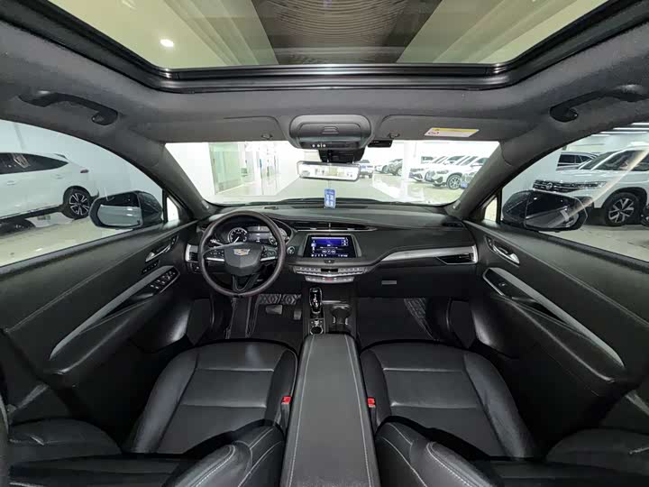 Cadillac XT4, 2022 — фото 4 из 7