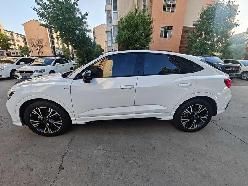 Audi Q3 Sportback, 2022 — фото 4 из 12
