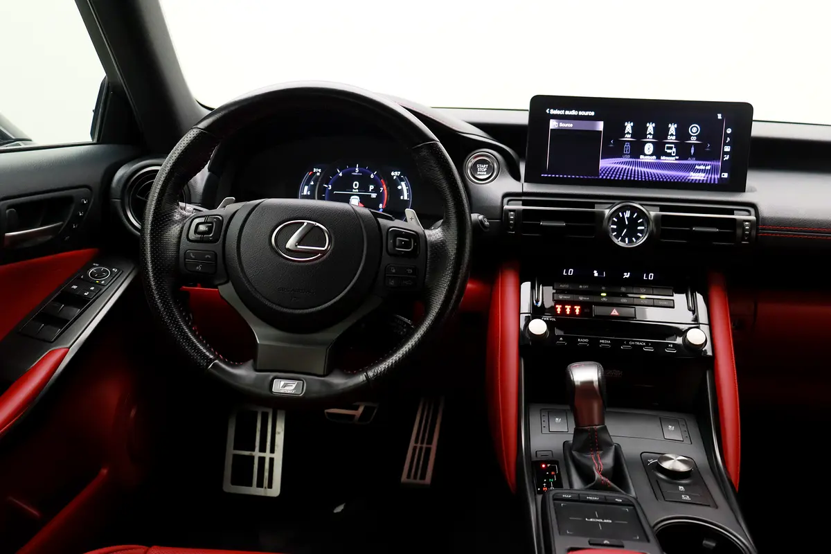 Lexus IS-Series, 2023 — фото 10 из 10