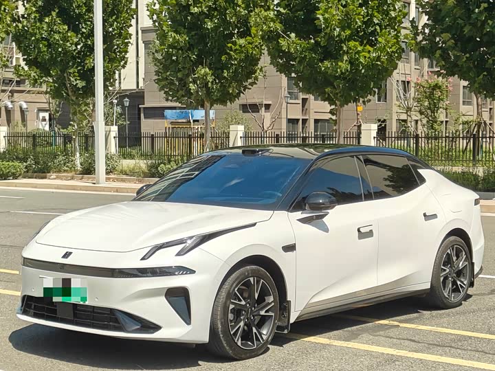 Lynk & Co 07 EM-P Hybrid, 2025 — купить в Ярославле под ключ