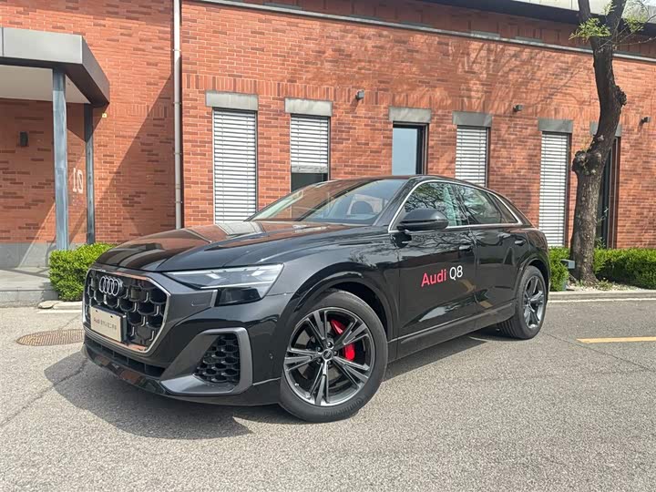 Audi Q8, 2025 — купить в Санкт-Петербурге под ключ
