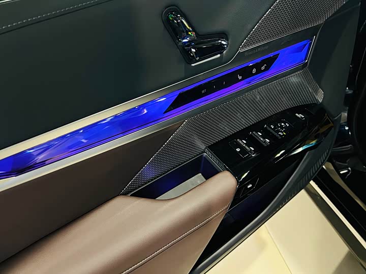 BMW 7 Series, 2023 — фото 3 из 9