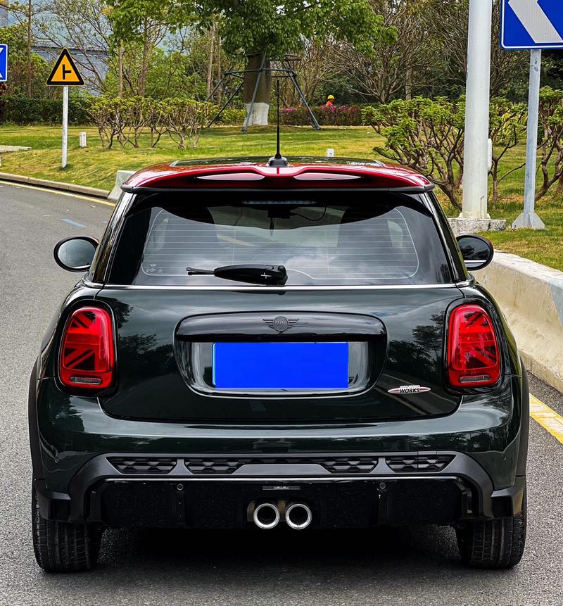 Mini Mini JCW, 2022 — фото 6 из 12
