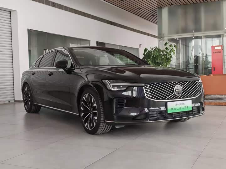 Volvo S90 Hybrid, 2025 — фото 3 из 9
