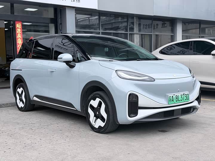 BAIC Arcfox Kaola, 2023 — фото 3 из 9